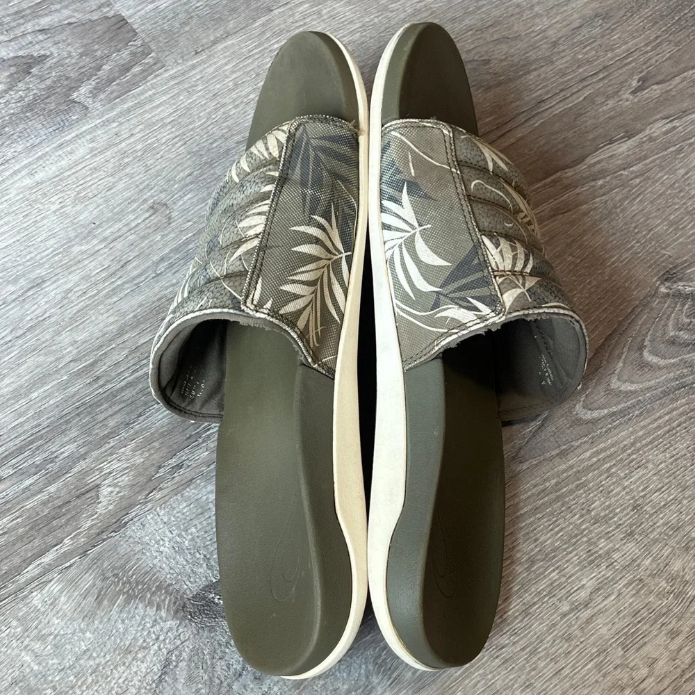Olukai Maha Olu Slide Mens Olive Green Palm Print Sandals 10517 Size 11